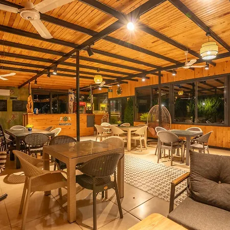 Kamp alanı Karaöz Sapphire Kumluca