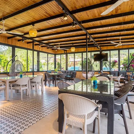 Karaöz Sapphire Kamp alanı