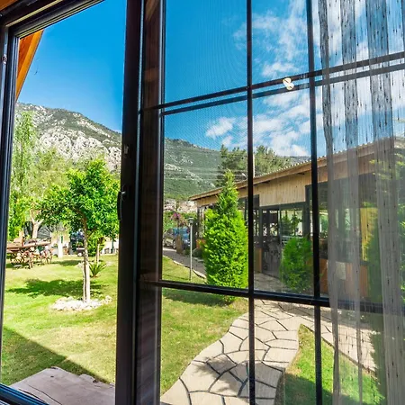 Kamp alanı Karaöz Sapphire Kumluca
